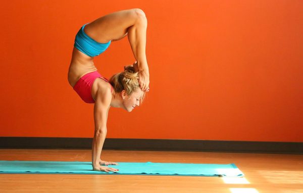 Kino Macgregor – One Month Beginner Yoga Challenge